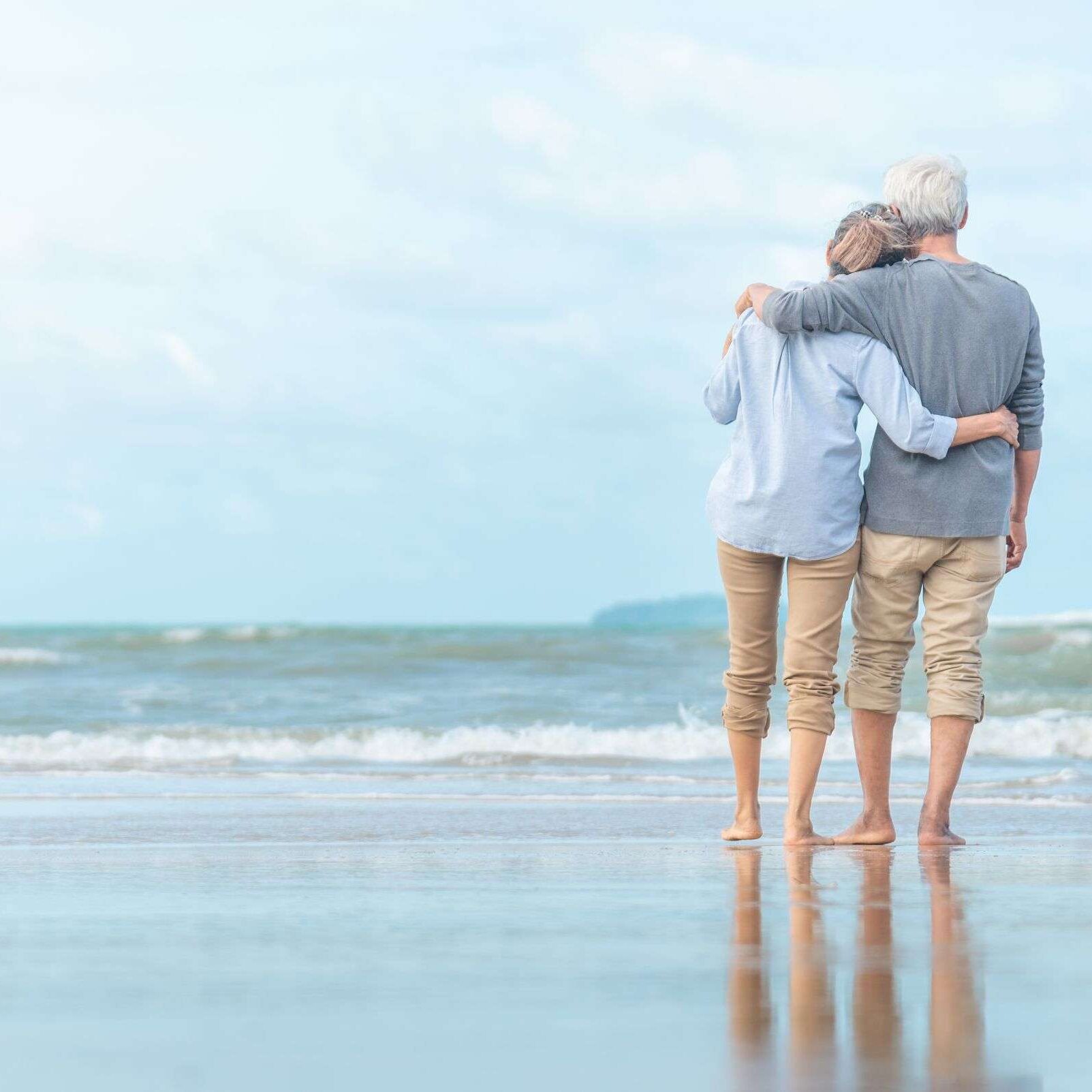 Beautiful,Happy,Elderly,Couple,Rest,At,Tropical,Resort,back,View